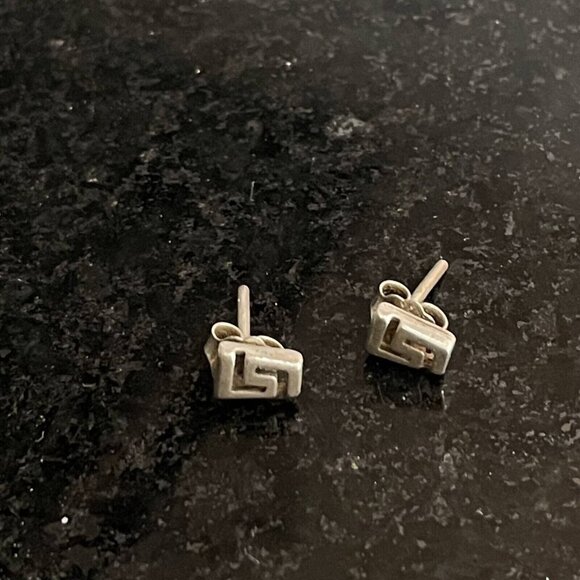 925 Sterling Silver Geometric Stud Earrings with Butterfly Closure - Picture 3 of 4